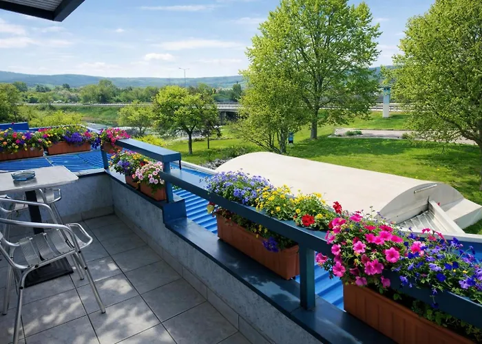 ホテル Aleksandar *